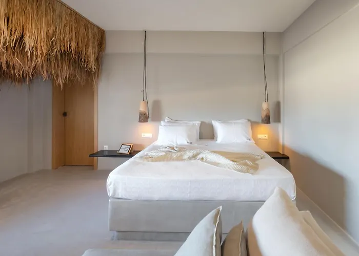 Ifestau.4 4* Fira (Santorini)