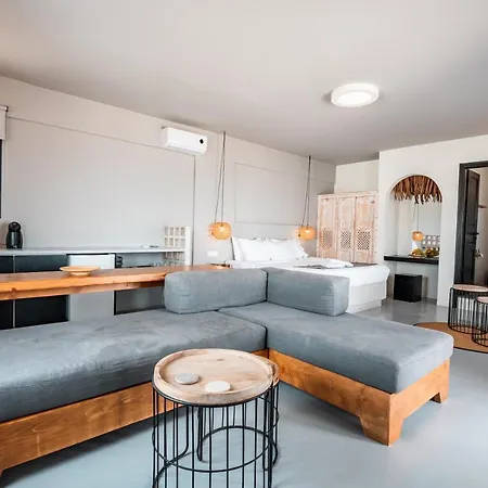 Ifestau.4 Appart hôtel Fira (Santorini)