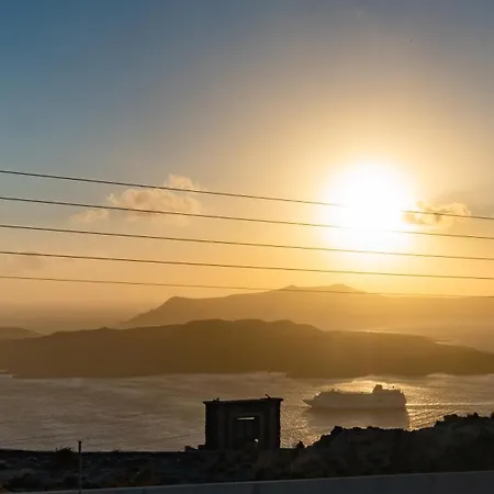 Ifestau.4 Hotel apartamentowy Fira (Santorini)