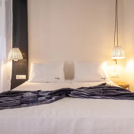 Ifestau.4 Appart hôtel Fira (Santorini)