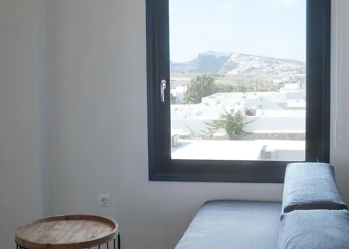 Ifestau.4 Apartmanhotel Fíra