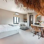 Ifestau.4 4* Fira (Santorini)